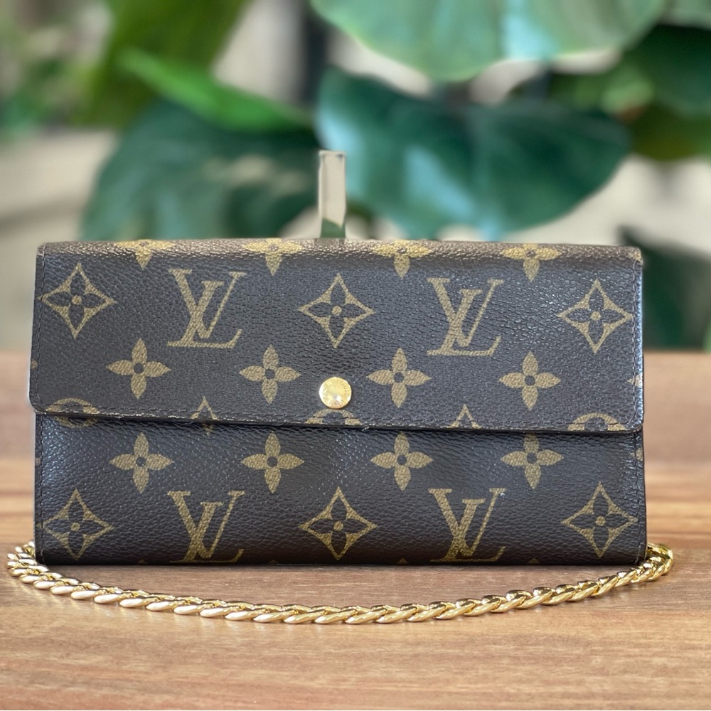 Authentic Louis Vuitton Monogram Sarah Wallet on Chain